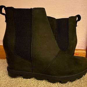 Sorel Joan of Arctic II Chelsea Booties